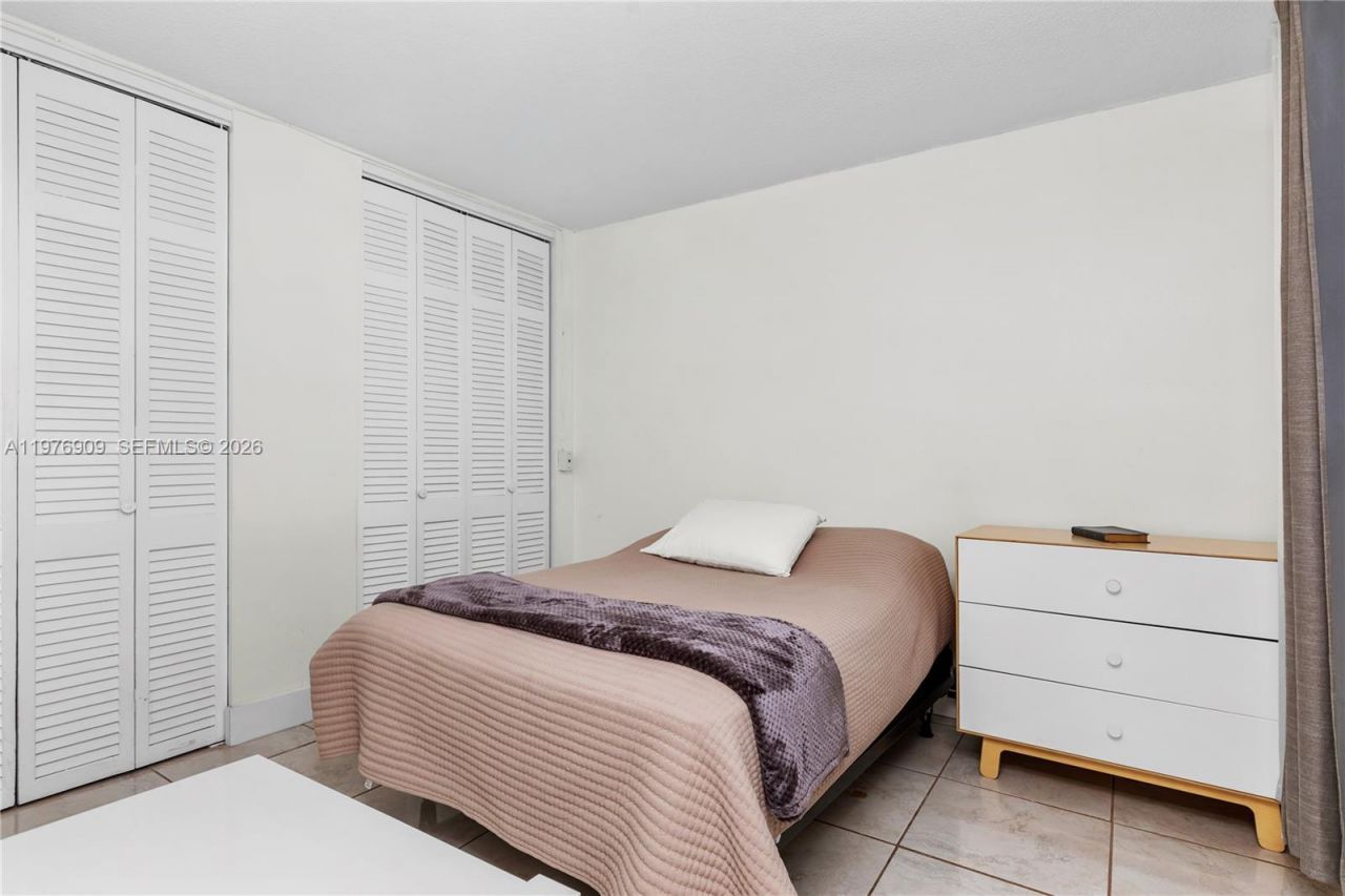 1400 N Tallwood Ave, Unit 306, Hollywood, FL 33021 Photo