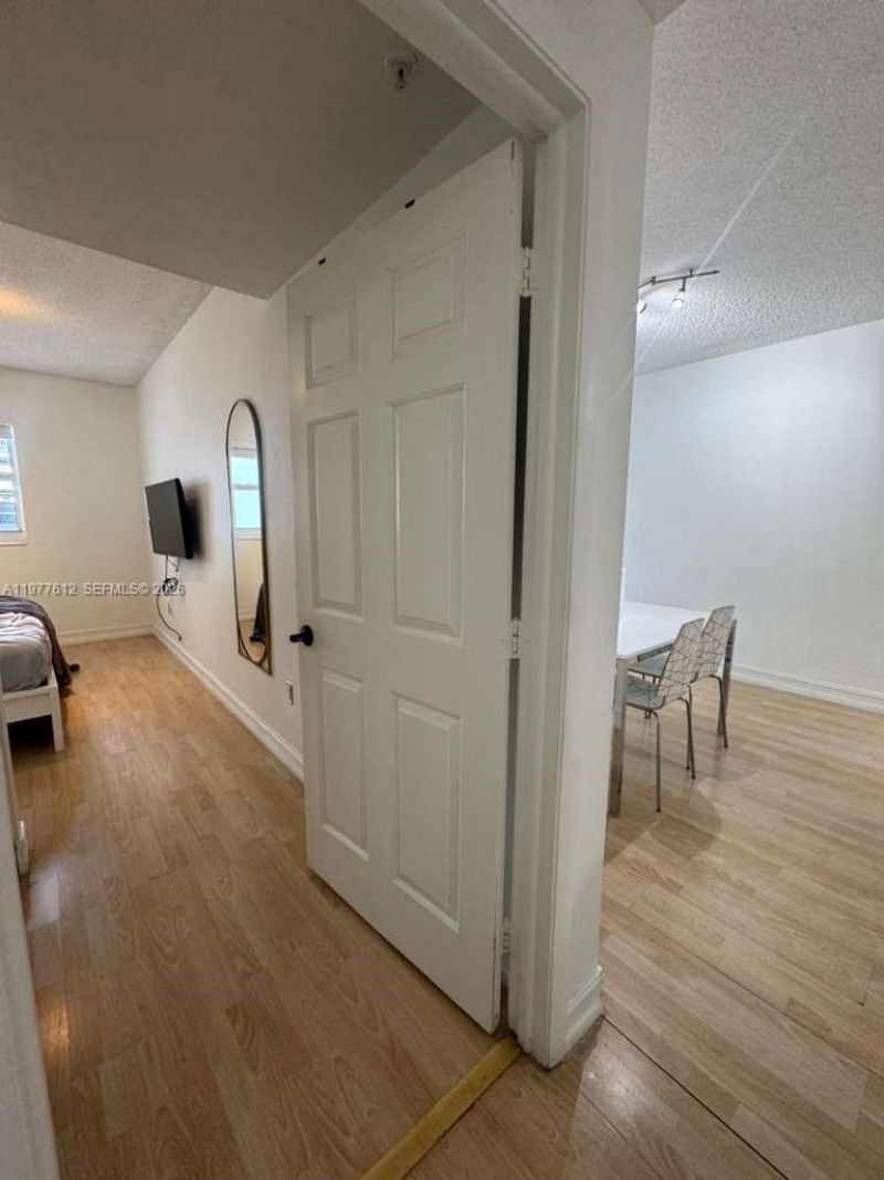 185 SE 14th Ter , Unit 812, Miami, FL 33131 Photo