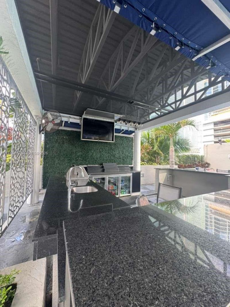 185 SE 14th Ter , Unit 812, Miami, FL 33131 Photo