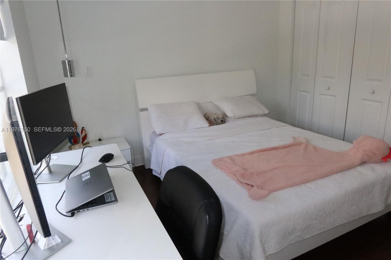 10923 NW 70th St , Unit 10923, Doral, FL 33178 Photo