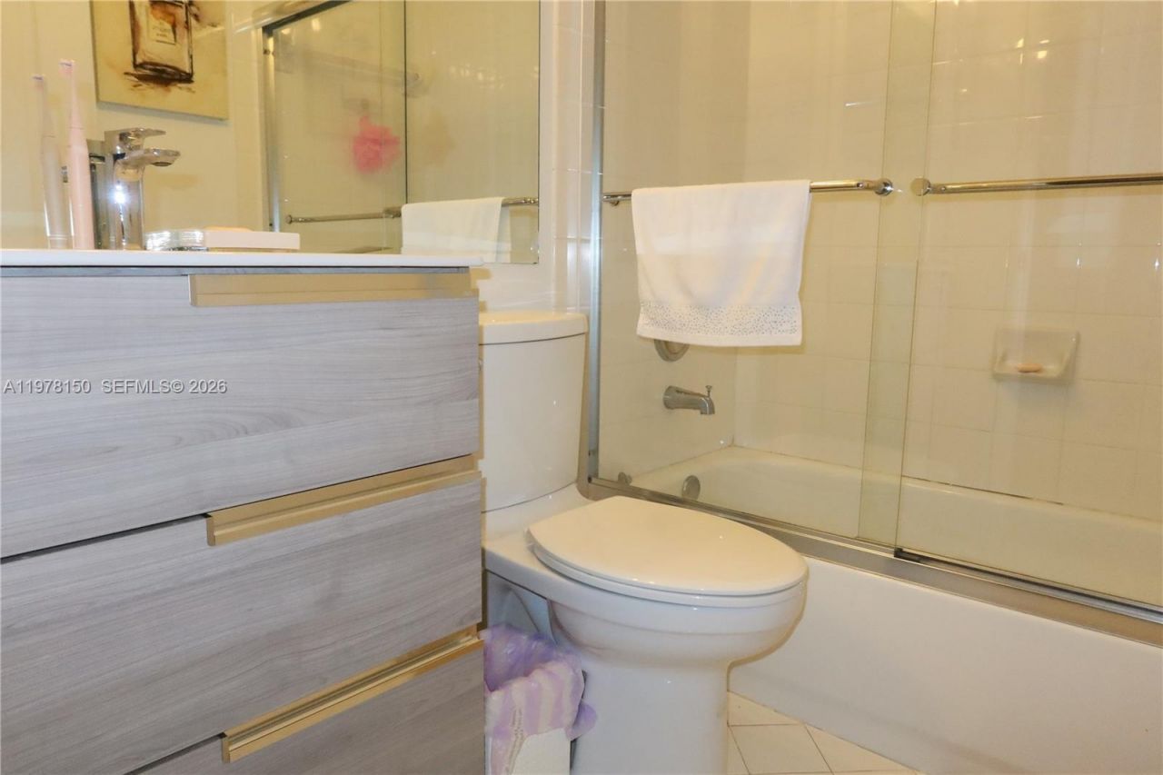 10923 NW 70th St , Unit 10923, Doral, FL 33178 Photo