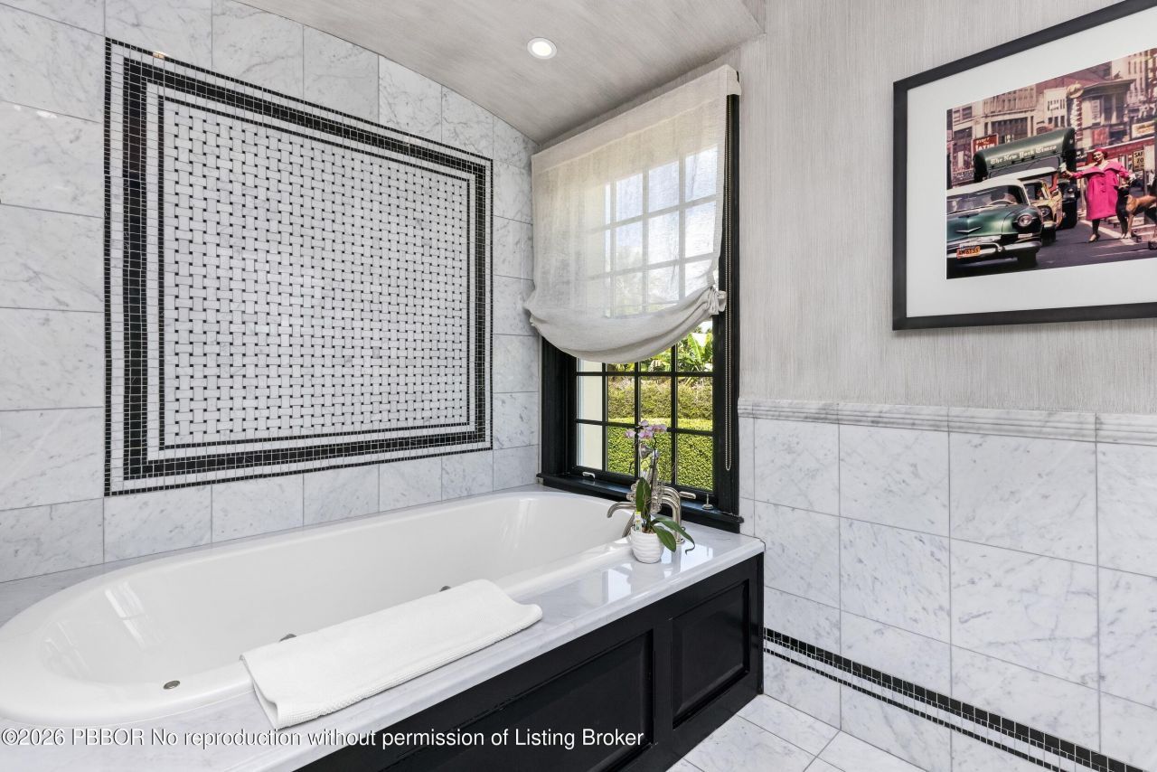 246 Emerald Lane, Palm Beach, FL 33480 Photo