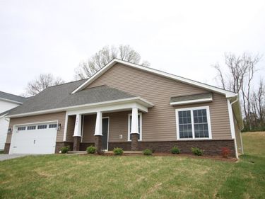 205 LINDBURGH DR , Waynesboro, VA 22980