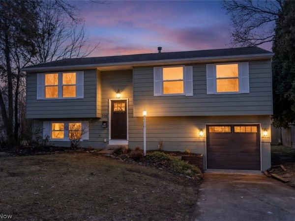 350 Silver Meadows Drive, Kent, OH 44240