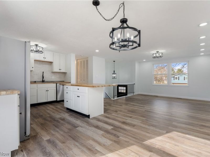 350 Silver Meadows Drive, Kent, OH 44240 Photo 17