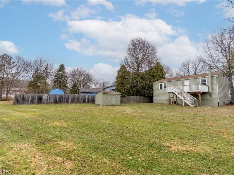 350 Silver Meadows Drive, Kent, OH 44240 Photo 4