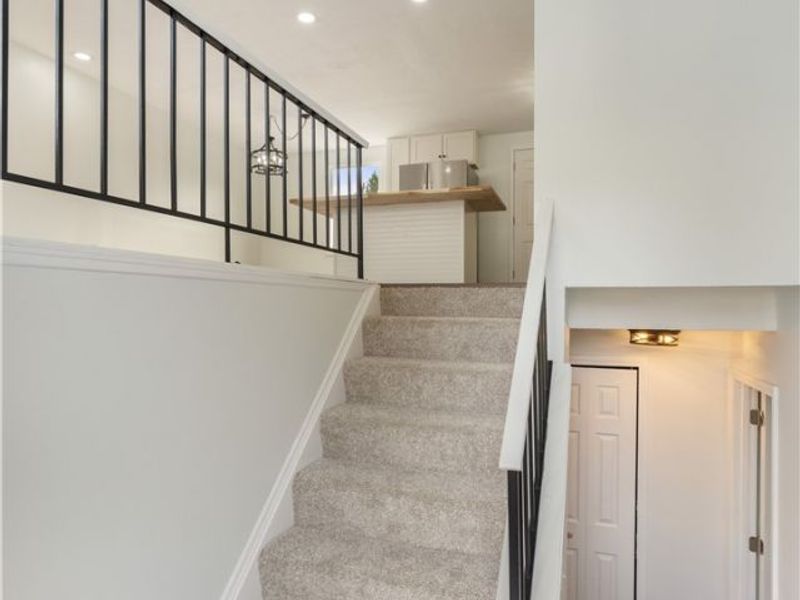 350 Silver Meadows Drive, Kent, OH 44240 Photo 5