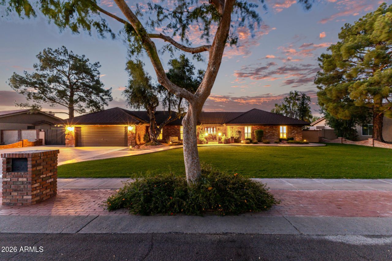 1318 E La Vieve Lane, Tempe, AZ 85284 Main Photo