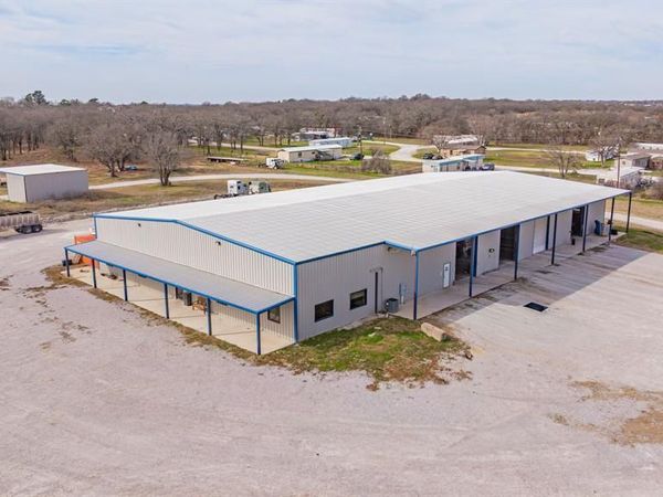 4610 E Highway 199 , Springtown, TX 76082