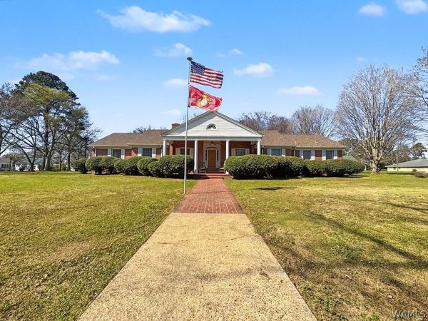 220 4th Street SE , Aliceville, AL 35442