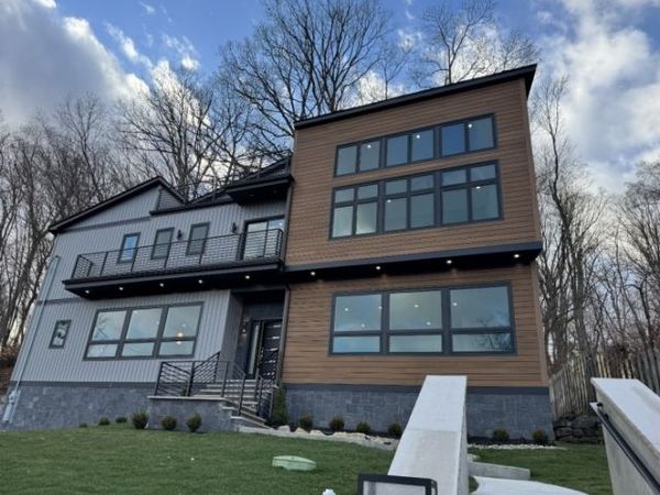 301 Kingsland Rd, Roxbury, NJ 07850