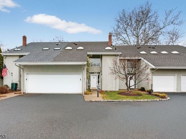 7 Hopson Ave, Little Falls, NJ 07424