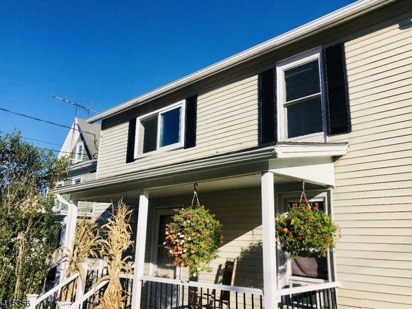 21 Madison St, Newton, NJ 07860