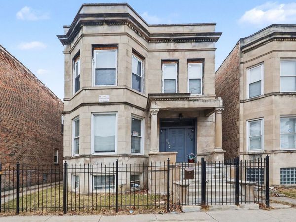 5718 S GREEN Street , Chicago, IL 60621