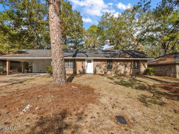 640 Tifton Dr, Jackson, MS 39212