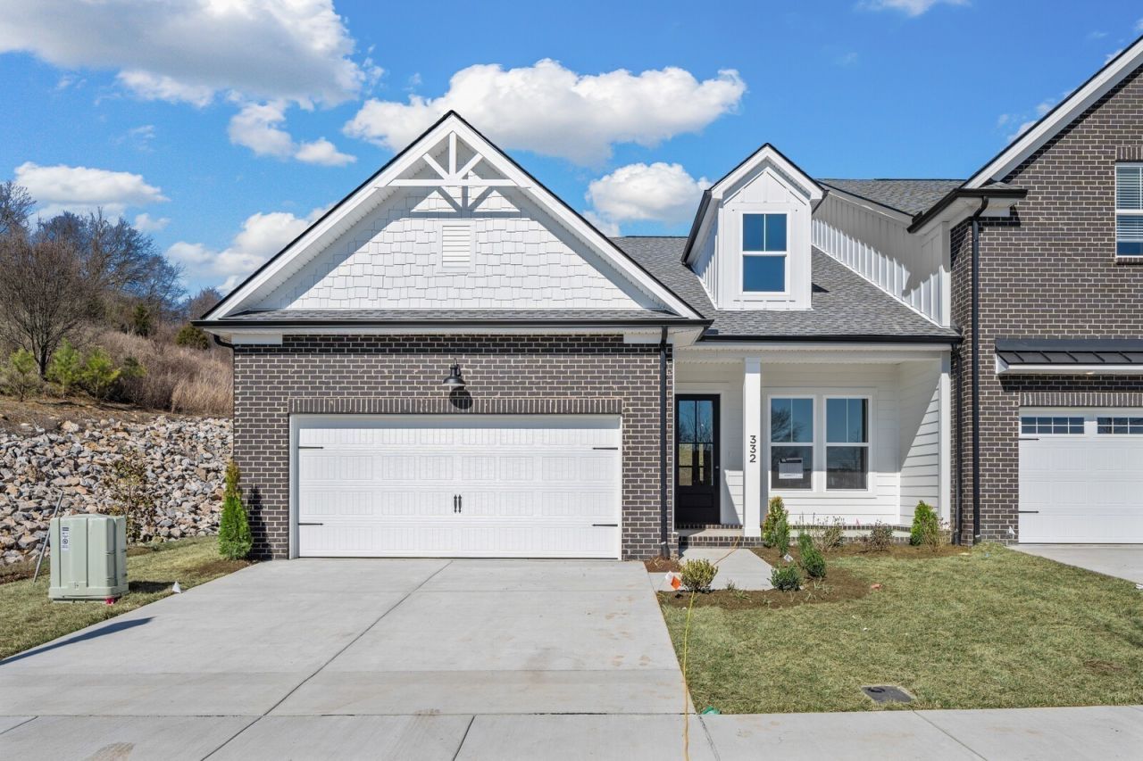 317 Buckwood Ln, Thompsons Station, TN 37179 Main Photo