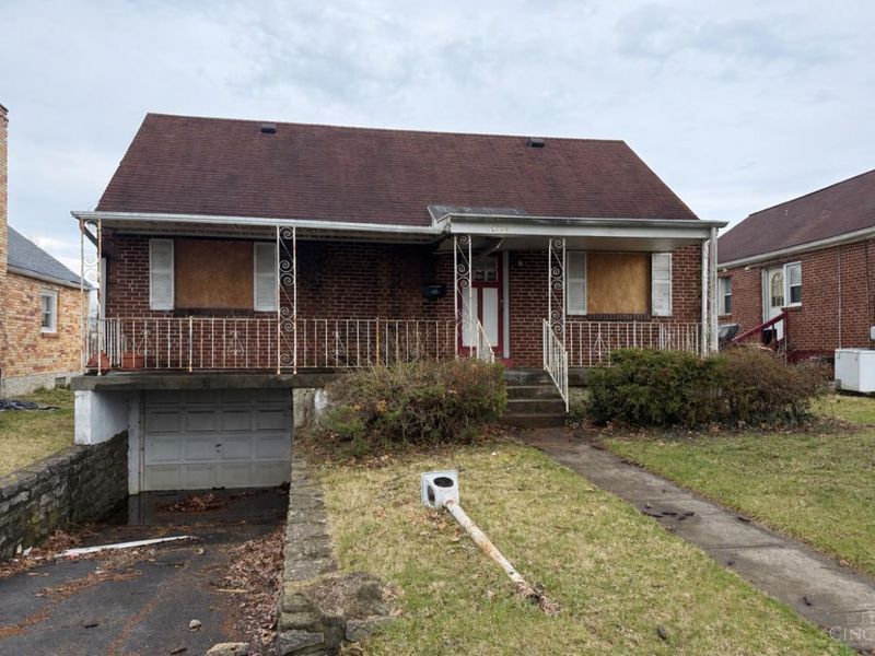 10124 Chester Road, Woodlawn, OH 45215 Photo 1