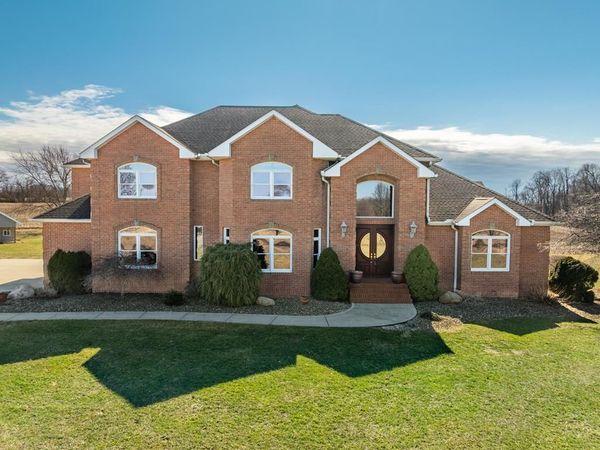 15644 NW Marshallville St, Canal Fulton, OH 44614