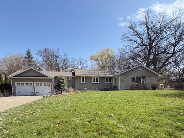 4713 Fairhills Road W, Minnetonka, MN 55345