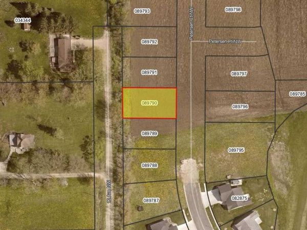 1134 Petersen Court NW, Stewartville, MN 55976