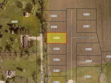 1142 Petersen Court NW, Stewartville, MN 55976