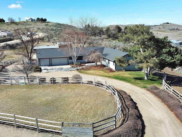 5035 Willow Creek, Eagle, ID 83616