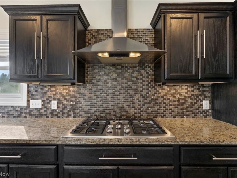 524 Berklee Drive, Poland, OH 44514 Photo 3