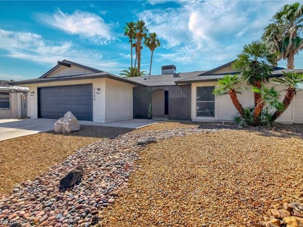 5209 Champions Avenue, Las Vegas, NV 89142