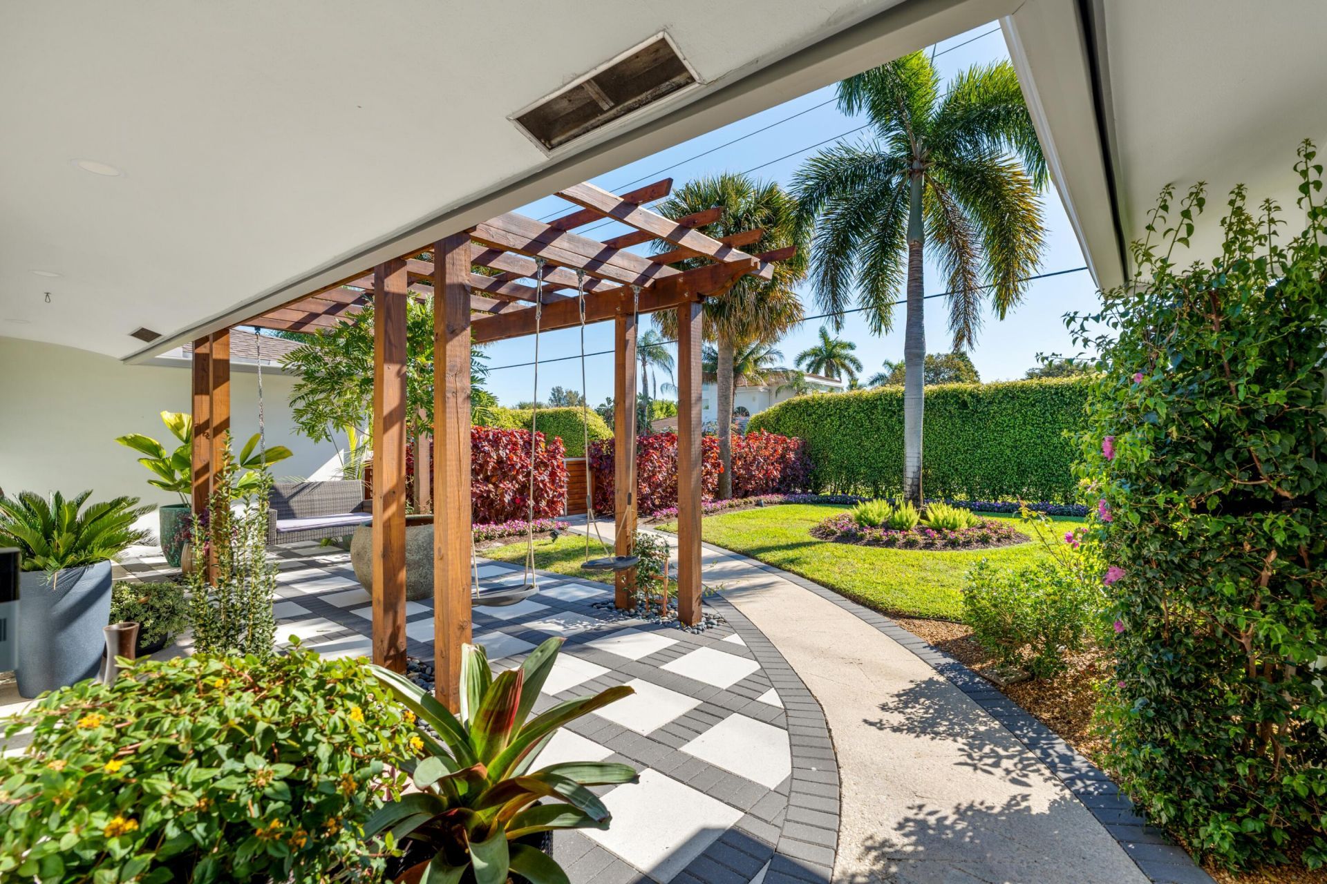 3605 S Lake Drive, Boynton Beach, FL 33435 Photo