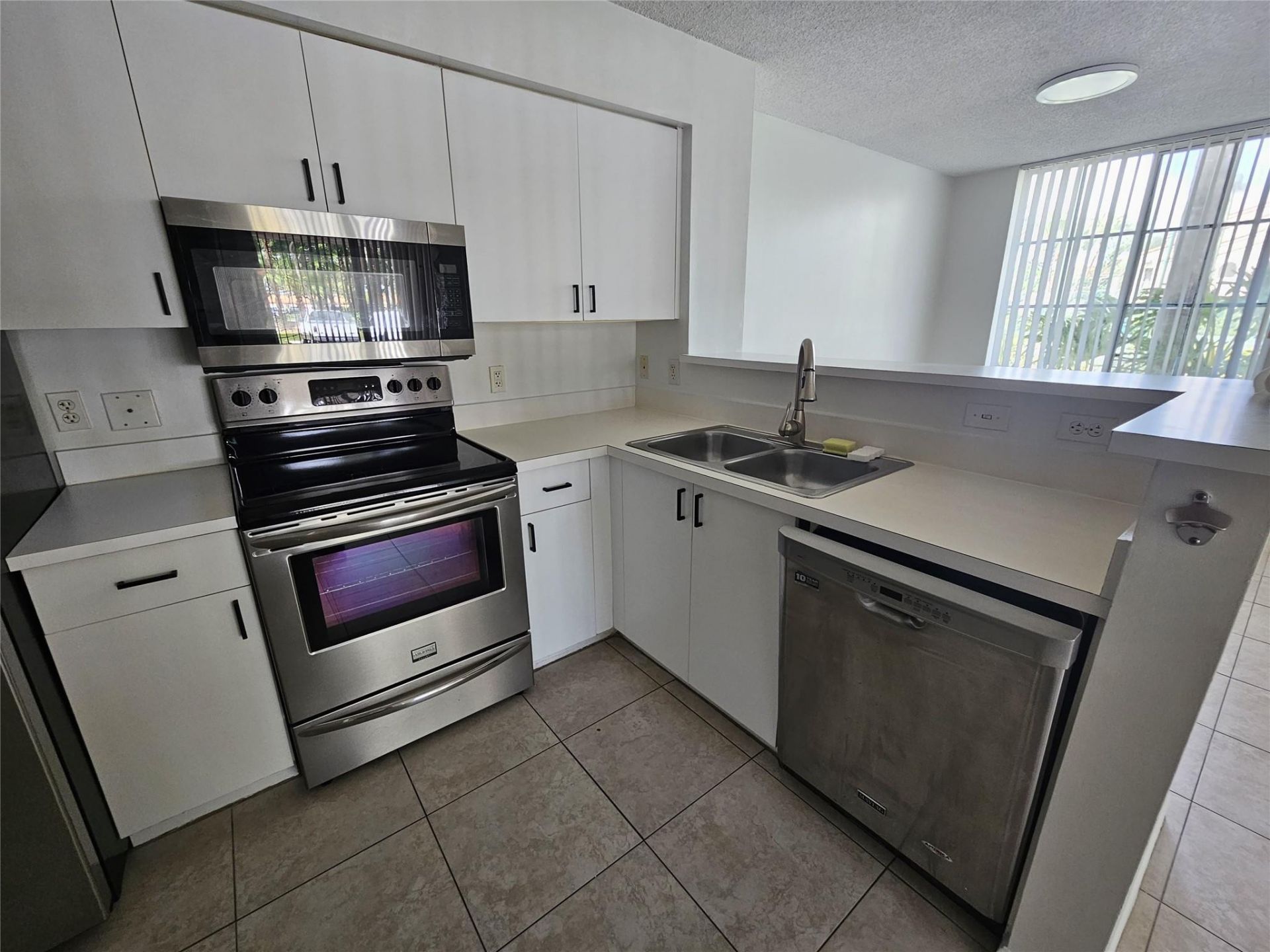 12172 St Andrews Place, Unit 111, Miramar, FL 33025 Photo