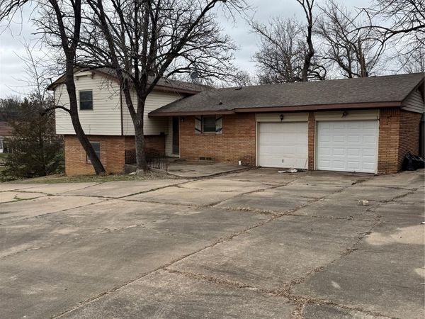 3023 W 53rd Street , Tulsa, OK 74107