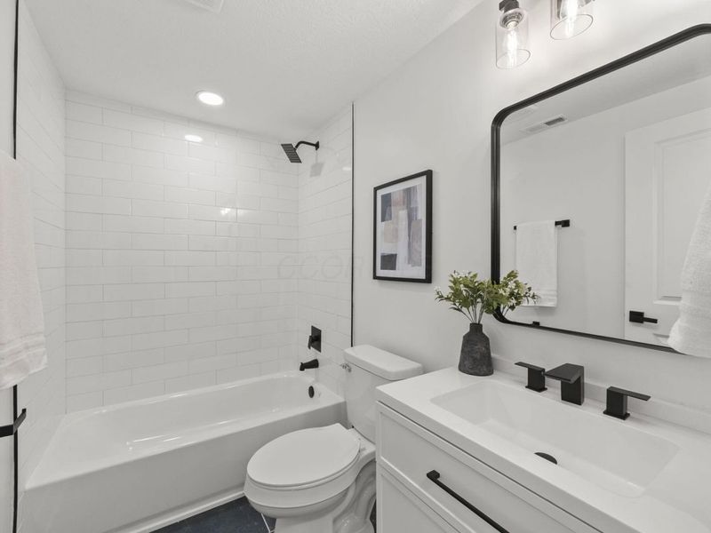 2712 Eakin Road , Columbus, OH 43204 Photo 26