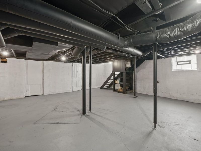 2712 Eakin Road, Columbus, OH 43204 Photo 32