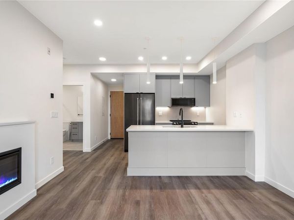 610 Lampson St, Unit 507, Esquimalt, BC V9A 0L4