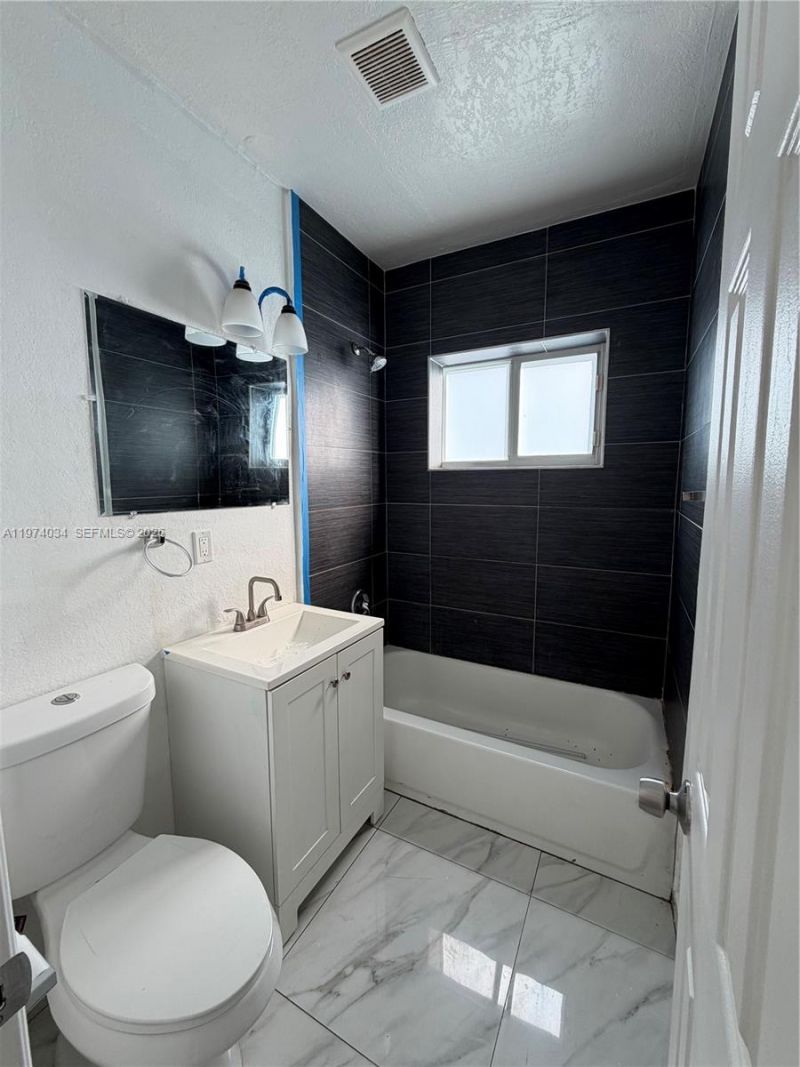 7001 NW 6th Ave , Miami, FL 33150 Photo