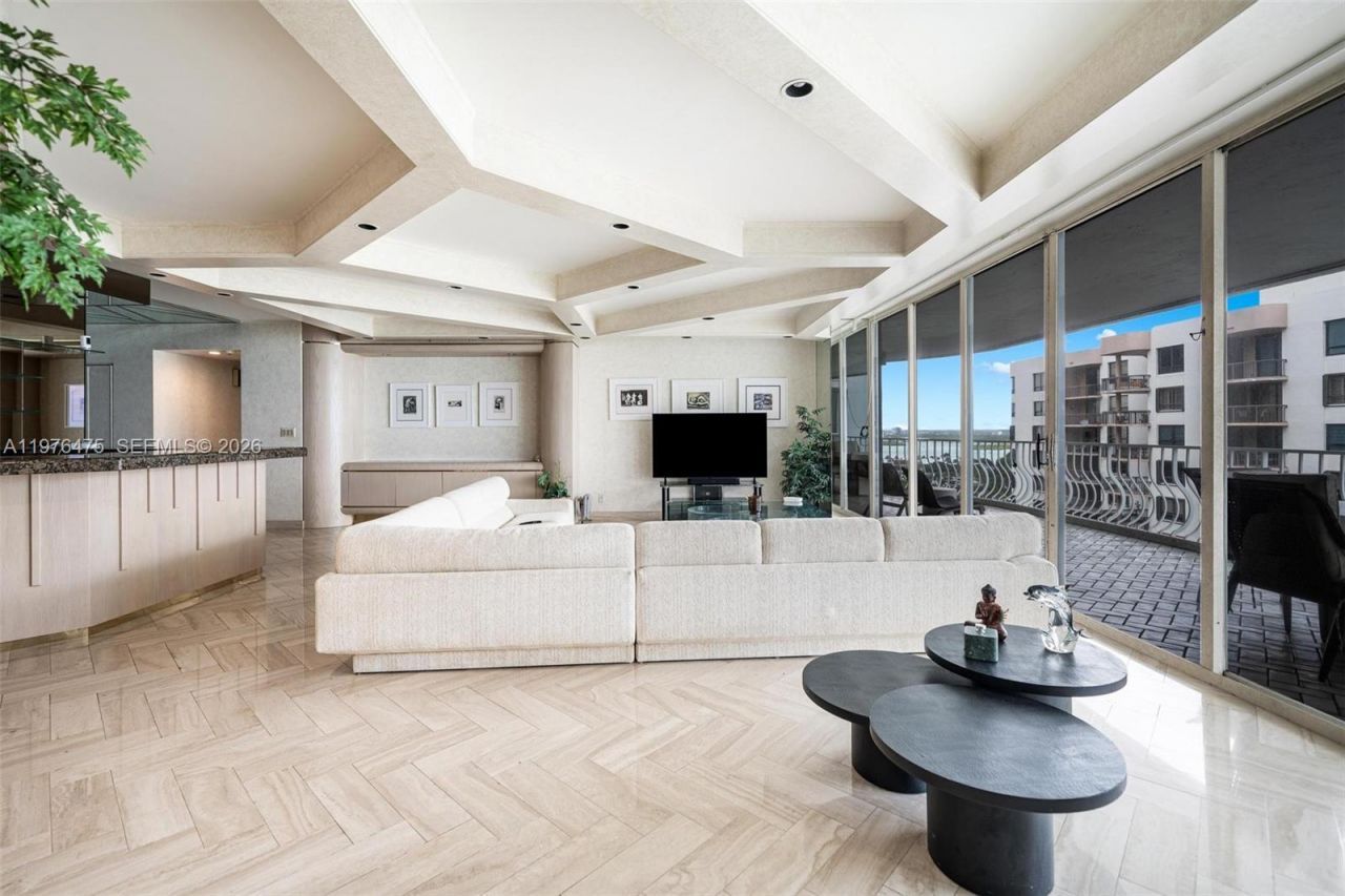 10155 Collins Ave , Unit 1704, Bal Harbour, FL 33154 Photo