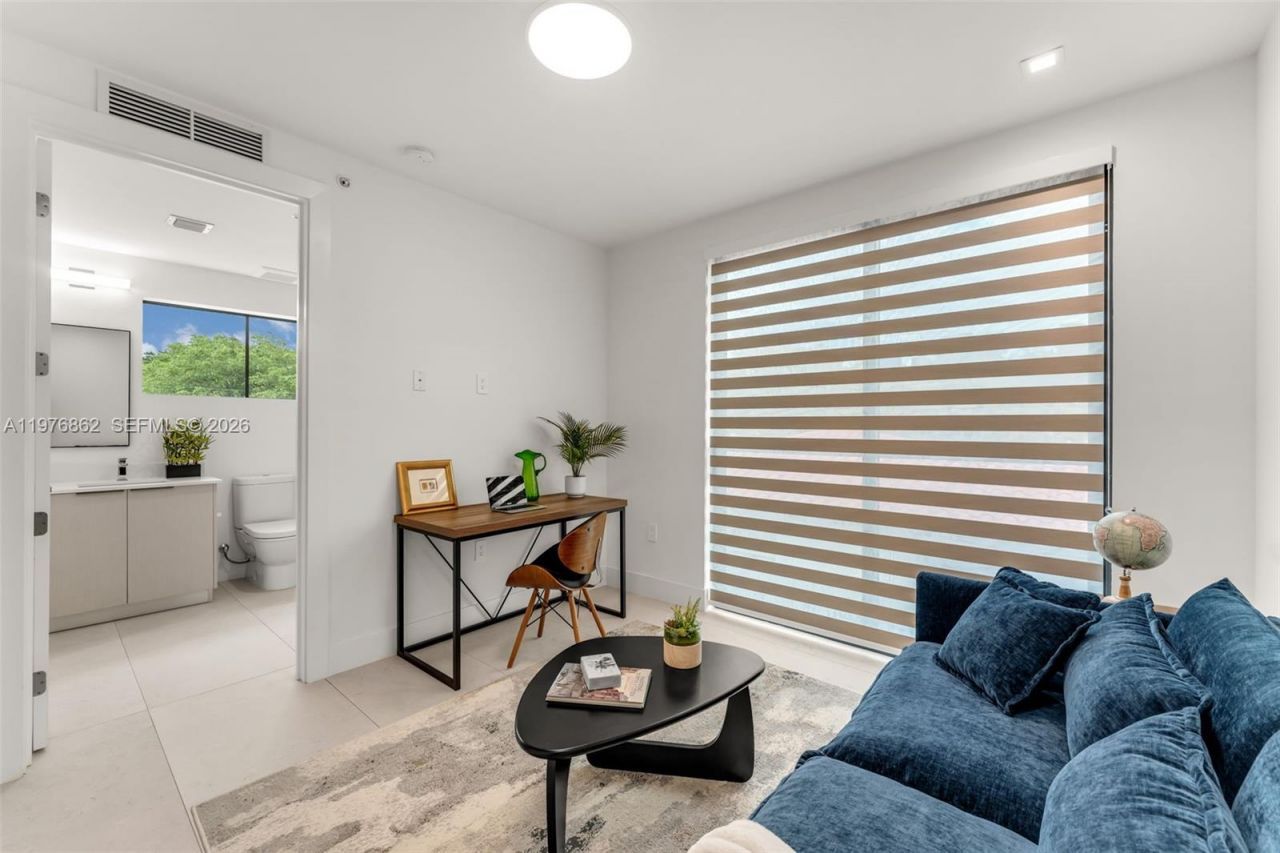 721 SW 11th Street, Unit B, Miami, FL 33129 Photo