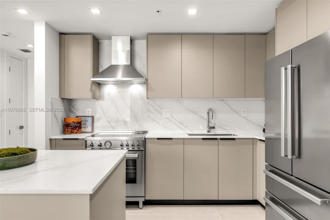 721 SW 11th Street, Unit B, Miami, FL 33129 Photo