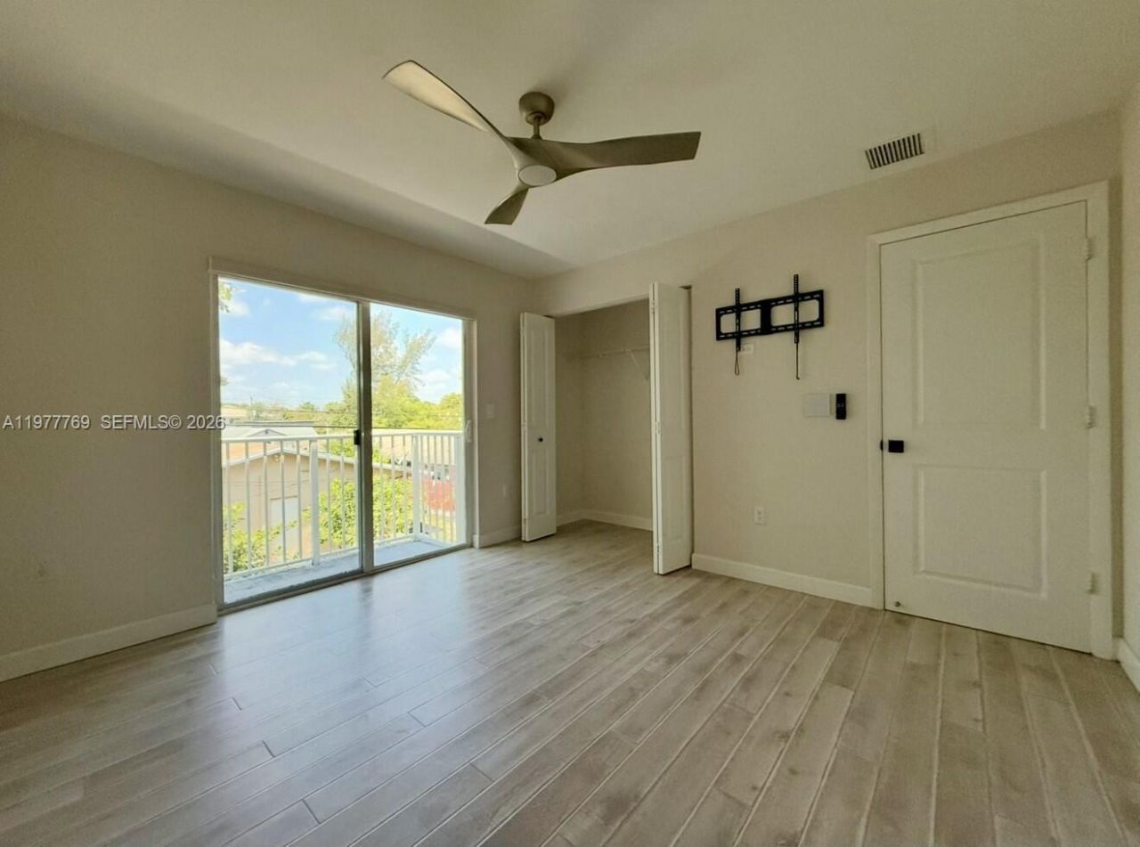 1035 NW 2nd Ave, Fort Lauderdale, FL 33311 Photo