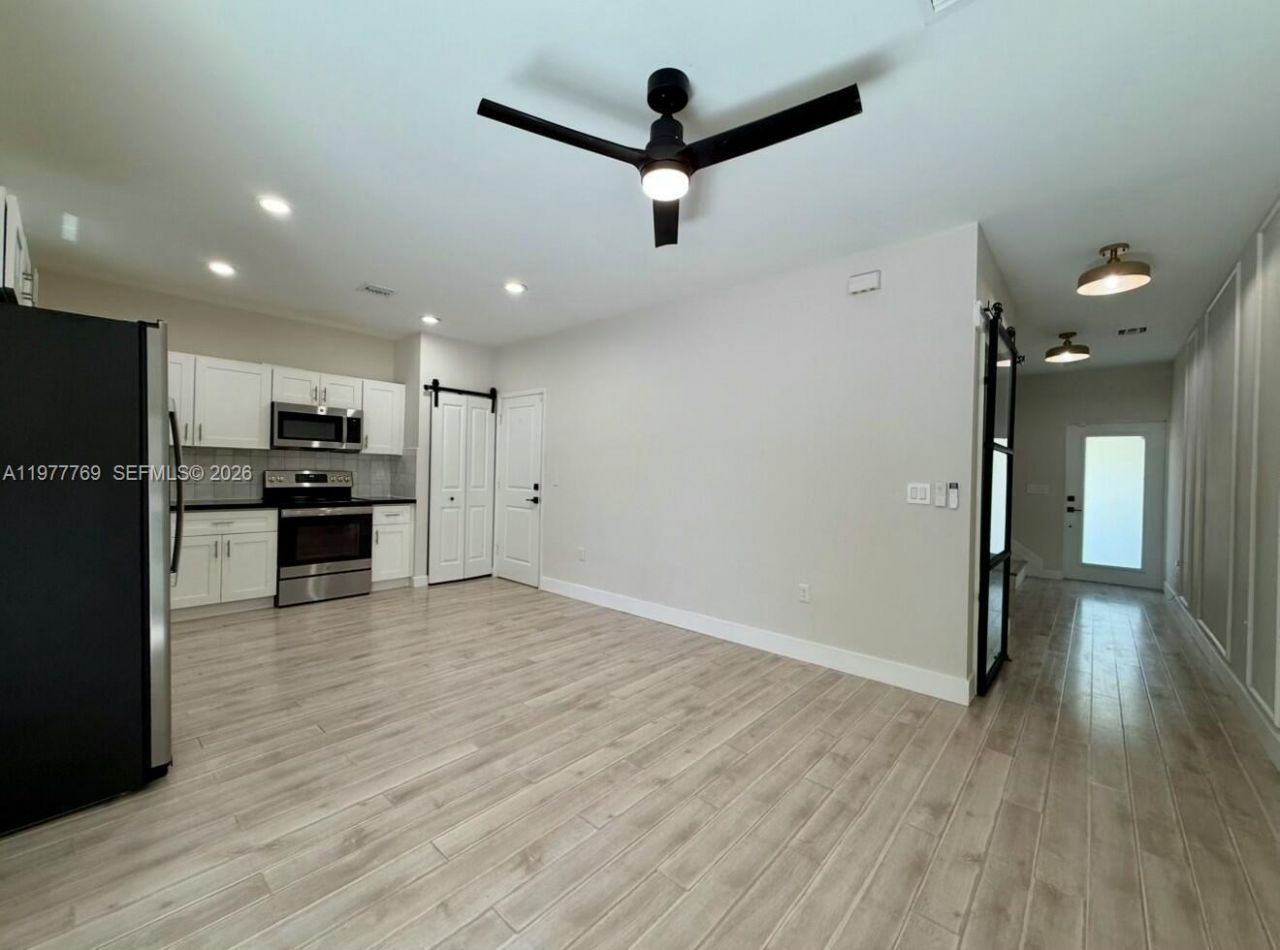 1035 NW 2nd Ave, Fort Lauderdale, FL 33311 Photo
