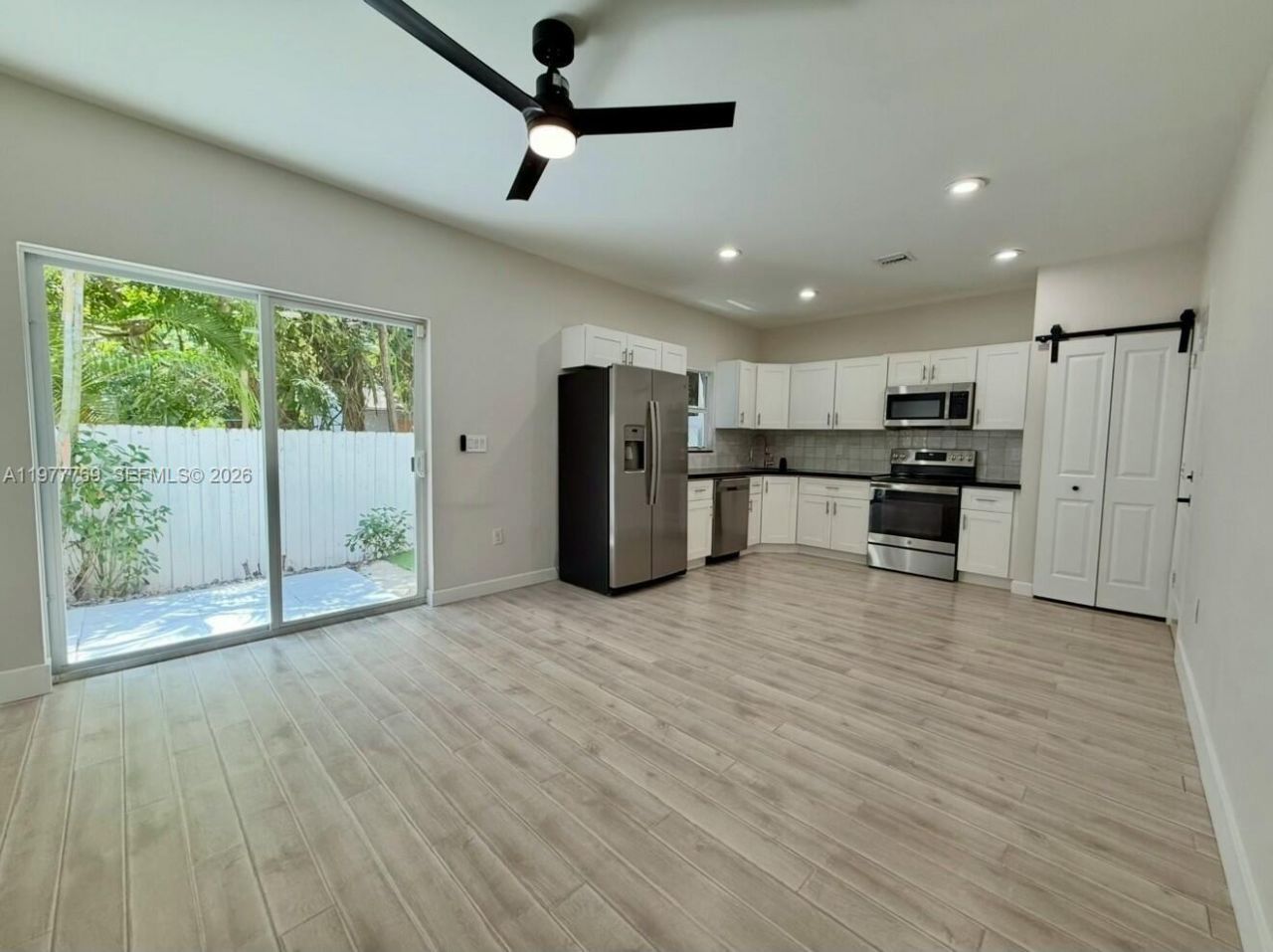 1035 NW 2nd Ave, Fort Lauderdale, FL 33311 Photo