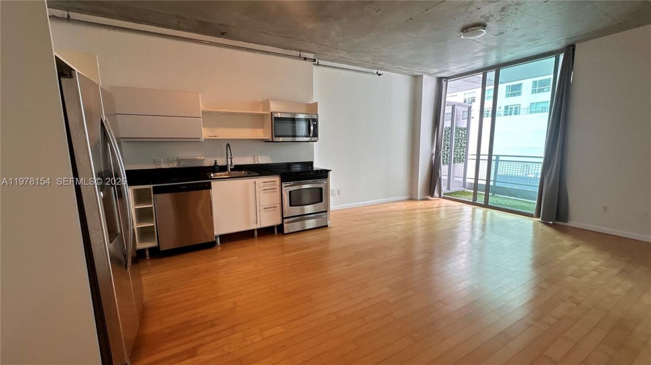 690 SW 1st Ct, Unit 1128, Miami, FL 33130 Photo