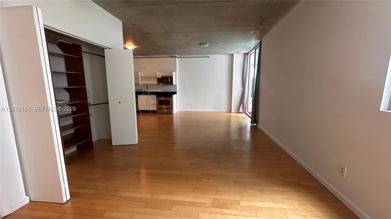 690 SW 1st Ct, Unit 1128, Miami, FL 33130 Photo