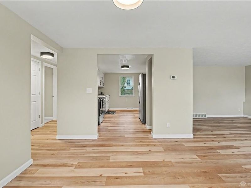 21 S Limestone Street, Jamestown, OH 45335 Photo 10