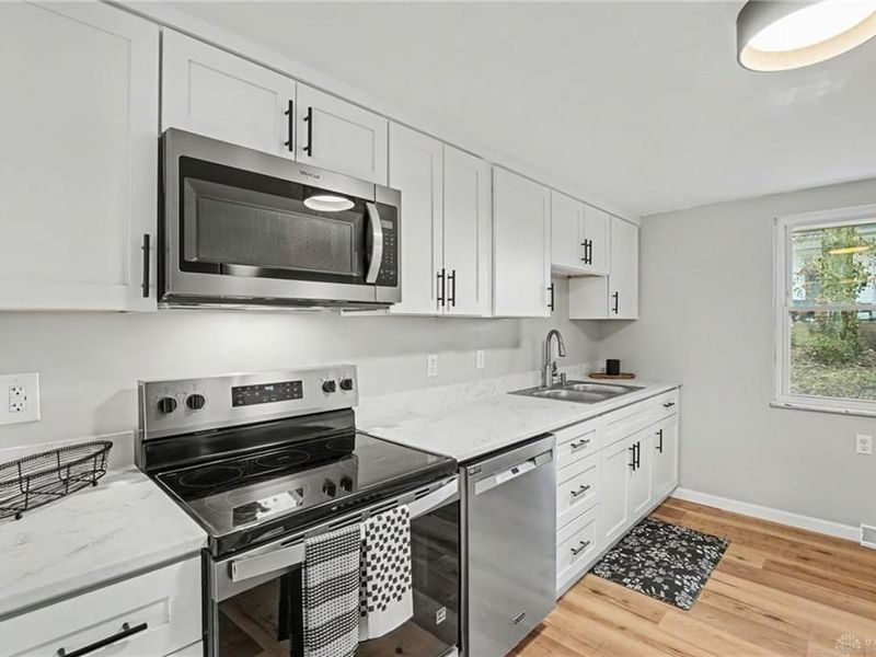 21 S Limestone Street, Jamestown, OH 45335 Photo 12