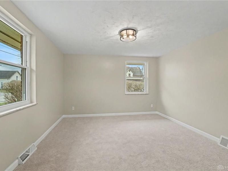 21 S Limestone Street, Jamestown, OH 45335 Photo 18