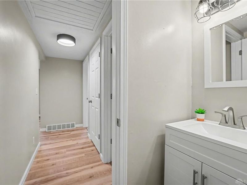 21 S Limestone Street, Jamestown, OH 45335 Photo 25