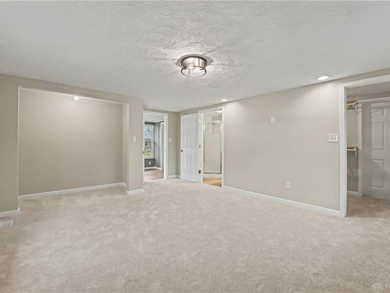 21 S Limestone Street, Jamestown, OH 45335 Photo 28