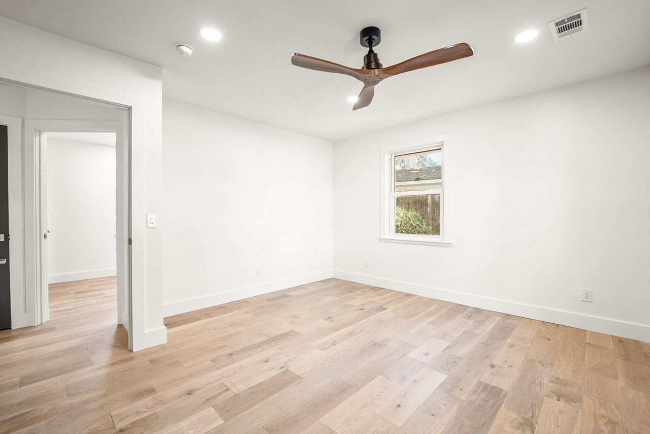 2608 Boyer Street Photo 18