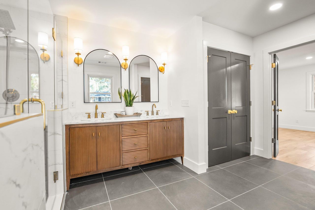 2608 Boyer Street Photo 21